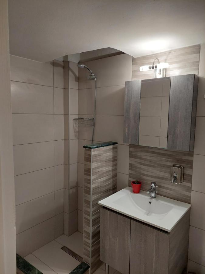 Kerameikos Residence Атина Екстериор снимка